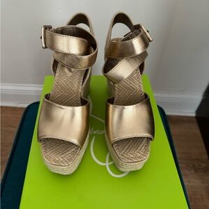 Sam Edelman gold wedges